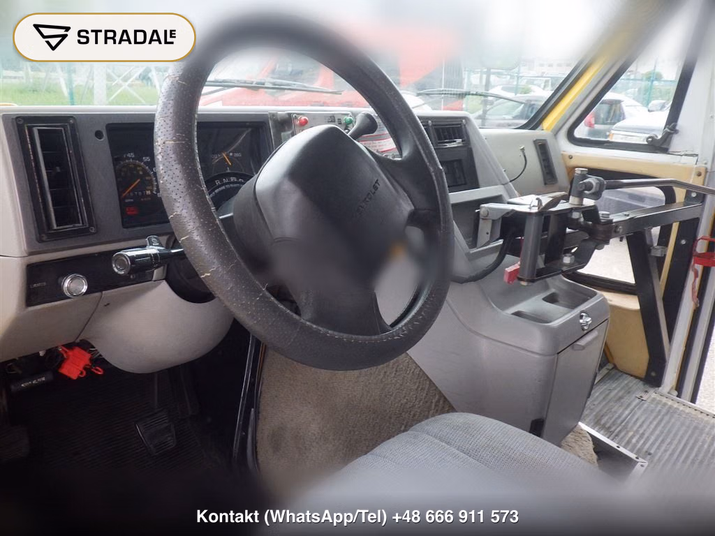 CHEVROLET CHEVYVAN 4D, miniaturka 4