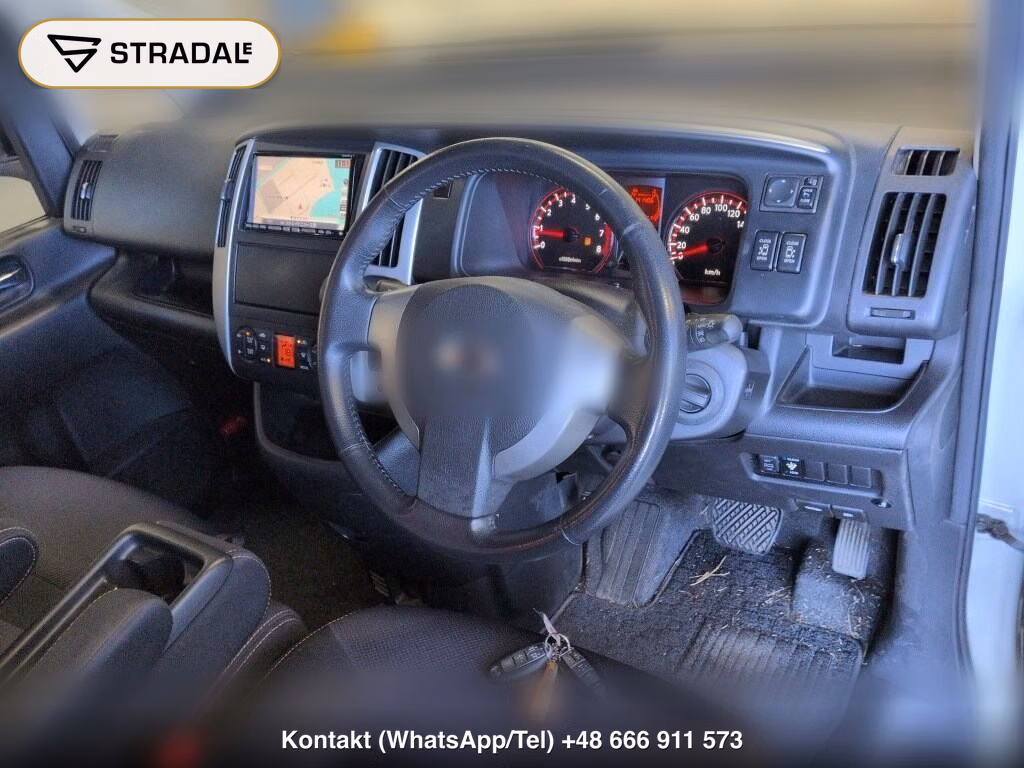 NISSAN SERENA 5D HIGHWAY STAR, miniaturka 4