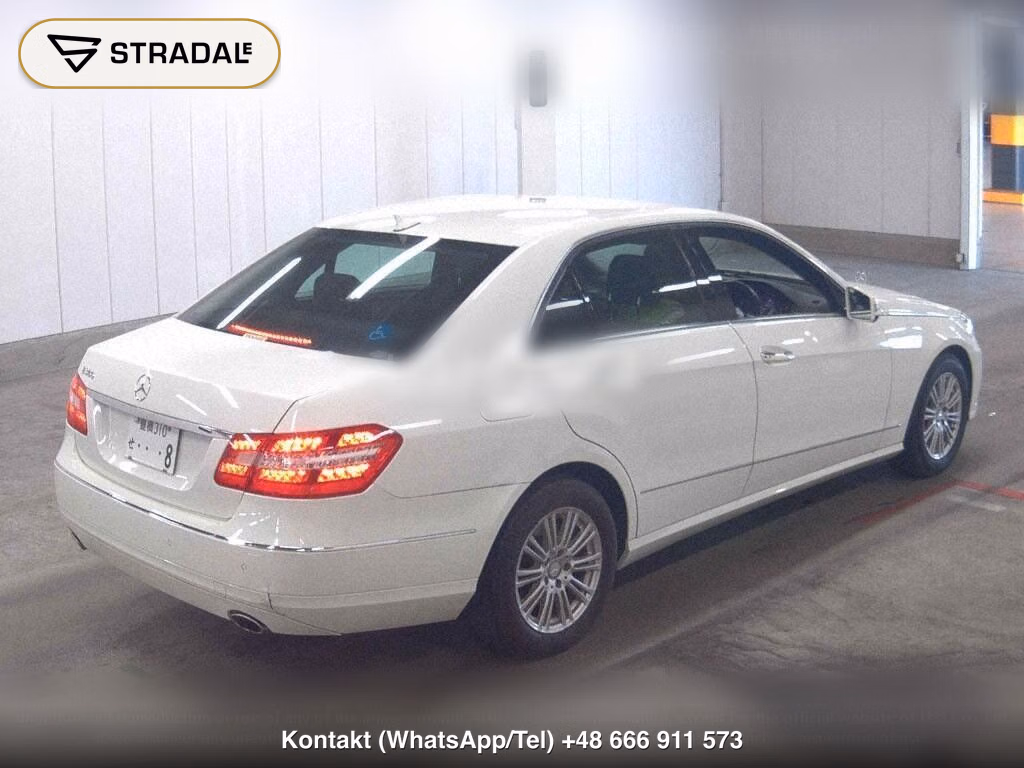 MERCEDES BENZ E-CLASS 4D E300, miniaturka 6