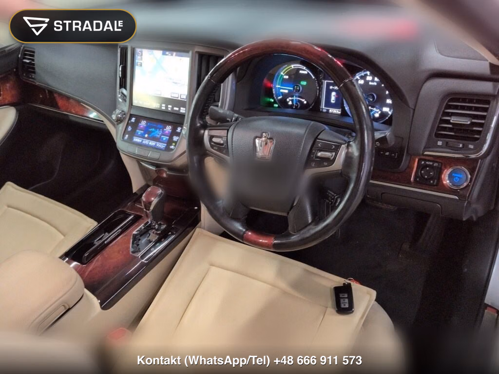 TOYOTA CROWN MAJESTA 4D, miniaturka 4