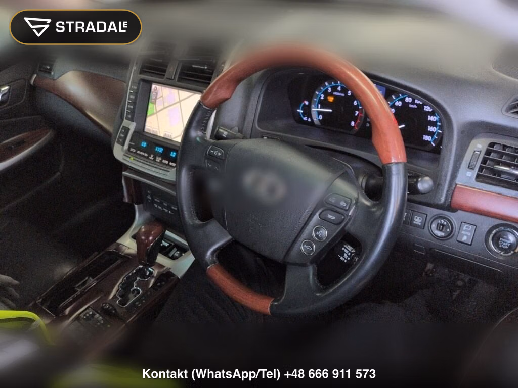 TOYOTA CROWN MAJESTA 4D G TYPE, miniaturka 4