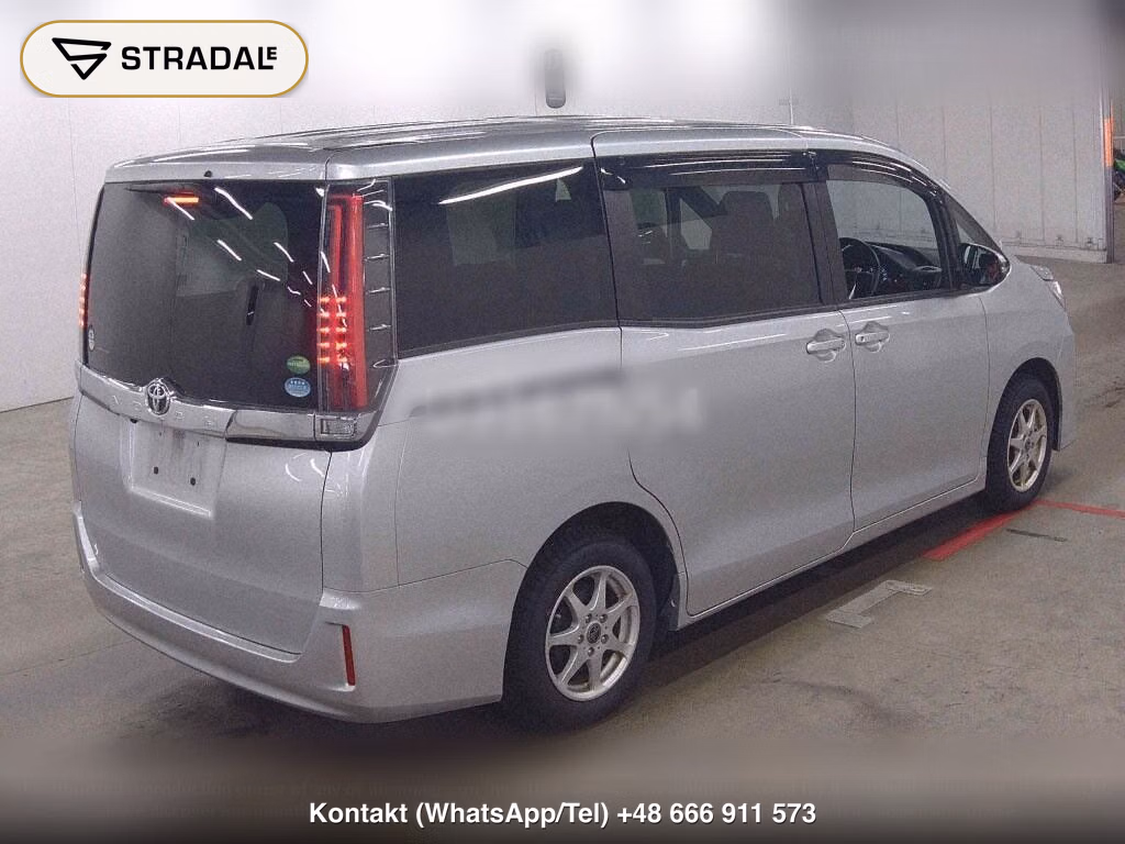 TOYOTA NOAH X, miniaturka 6