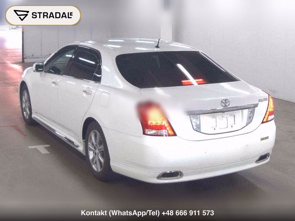 TOYOTA CROWN MAJESTA 4D C TYPE, miniaturka 3