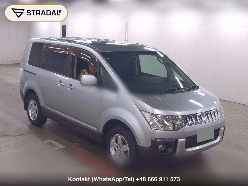 MITSUBISHI DELICA D:5 G POWER PACKAGE 2011, aukcja z Japonii, zdjęcie 1