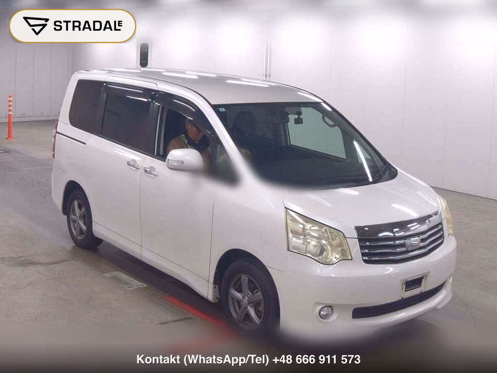 TOYOTA NOAH X SMART EDITION 2011, aukcja z Japonii, zdjęcie 1