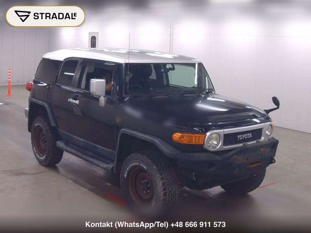 TOYOTA FJ CRUISER 4WD COLOR PACKAGE 2011, aukcja z Japonii, zdjęcie 1
