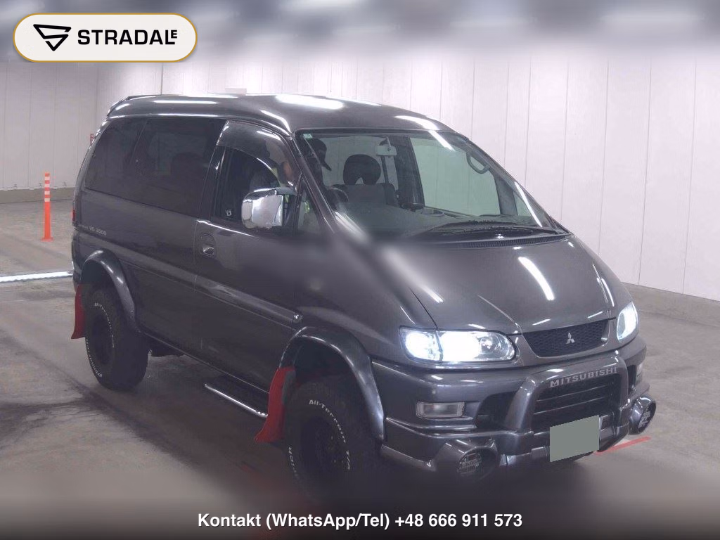 MITSUBISHI DELICA SPACE GEAR 4D 4WD CHAMONIX 2005, aukcja z Japonii, zdjęcie 1