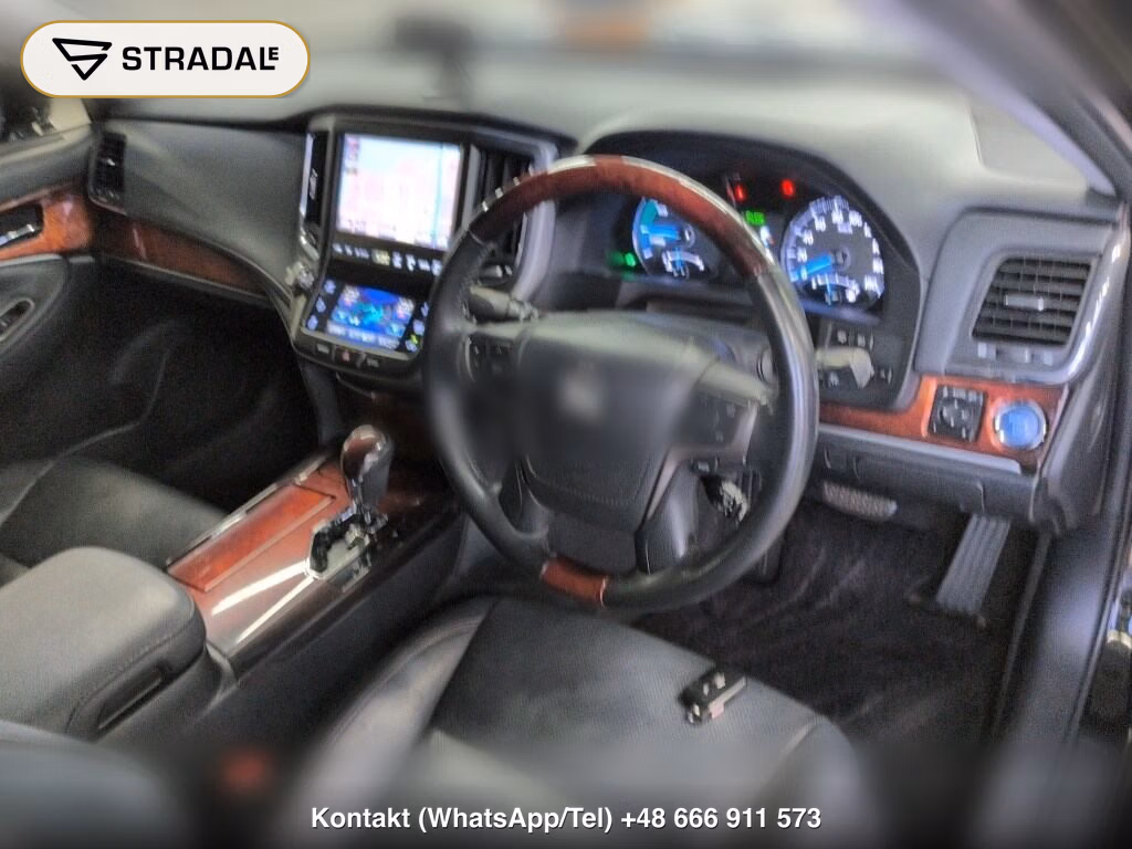 TOYOTA CROWN MAJESTA 4D F VERSION, miniaturka 4