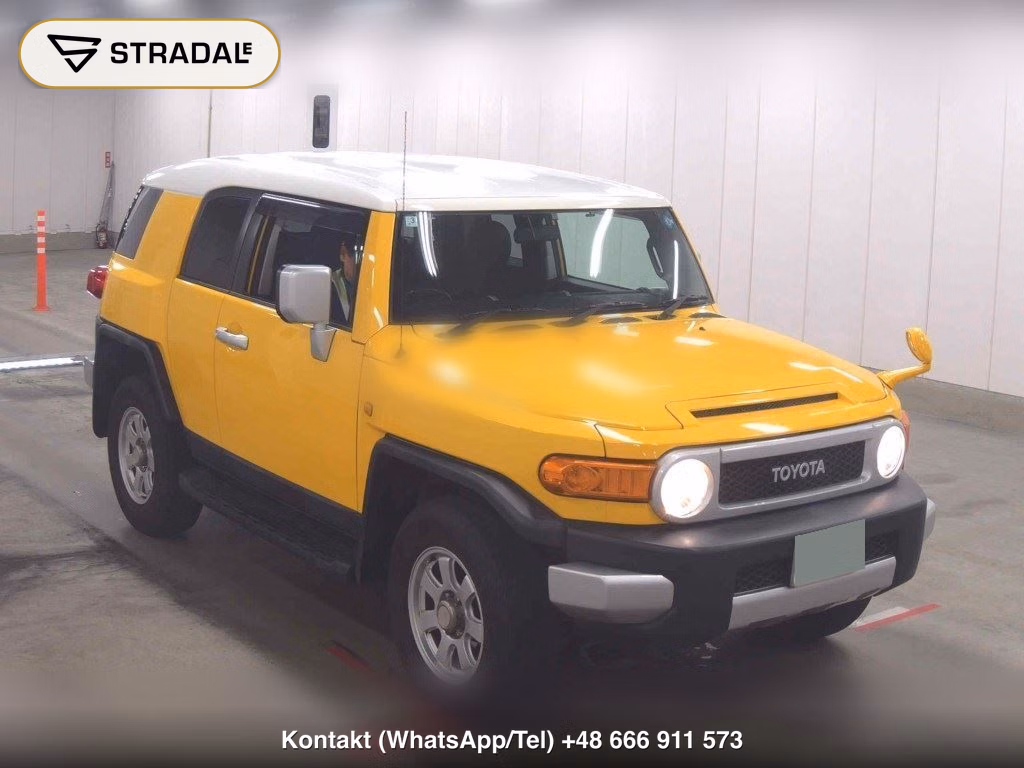 TOYOTA FJ CRUISER 4WD OFF-ROAD PACKAGE 2011, aukcja z Japonii, zdjęcie 1