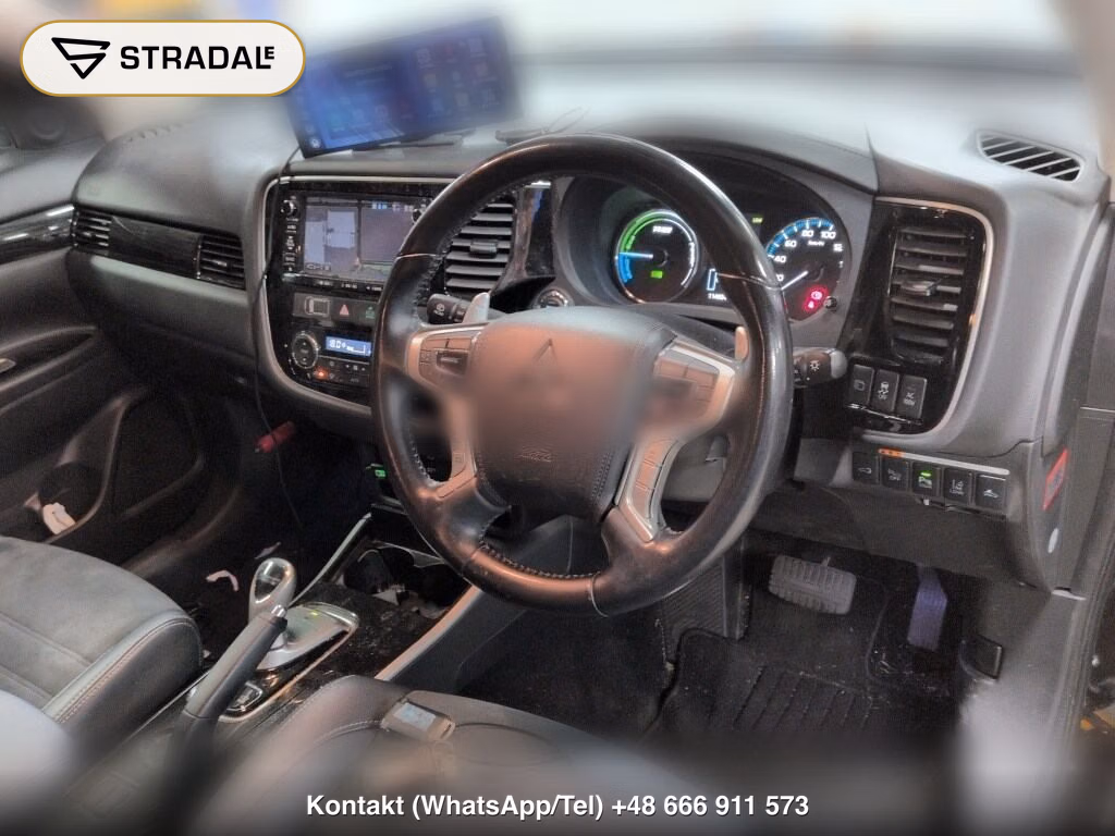 MITSUBISHI OUTLANDER PHEV 4WD G NAVI PACKAGE, miniaturka 4