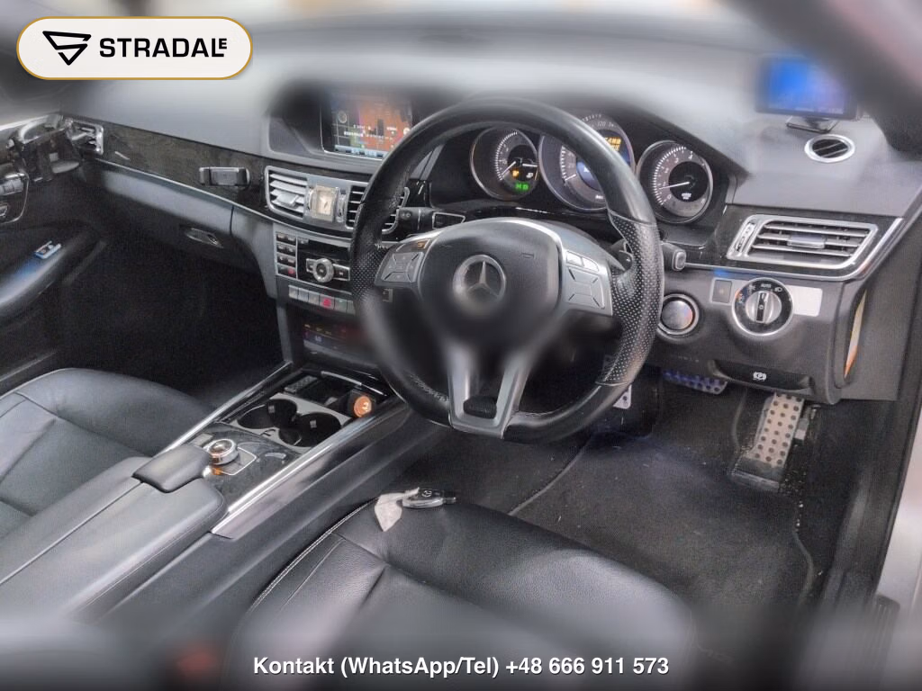 MERCEDES BENZ E-CLASS STATIONWAGON E250 STATIONWAGON AVANTGARDE, miniaturka 4