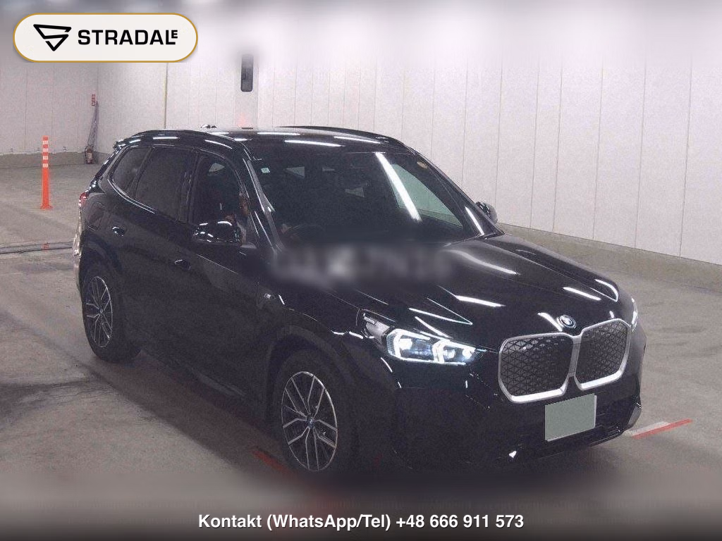 BMW IX1 EDRIVE 20 M-SPORT, miniaturka 2