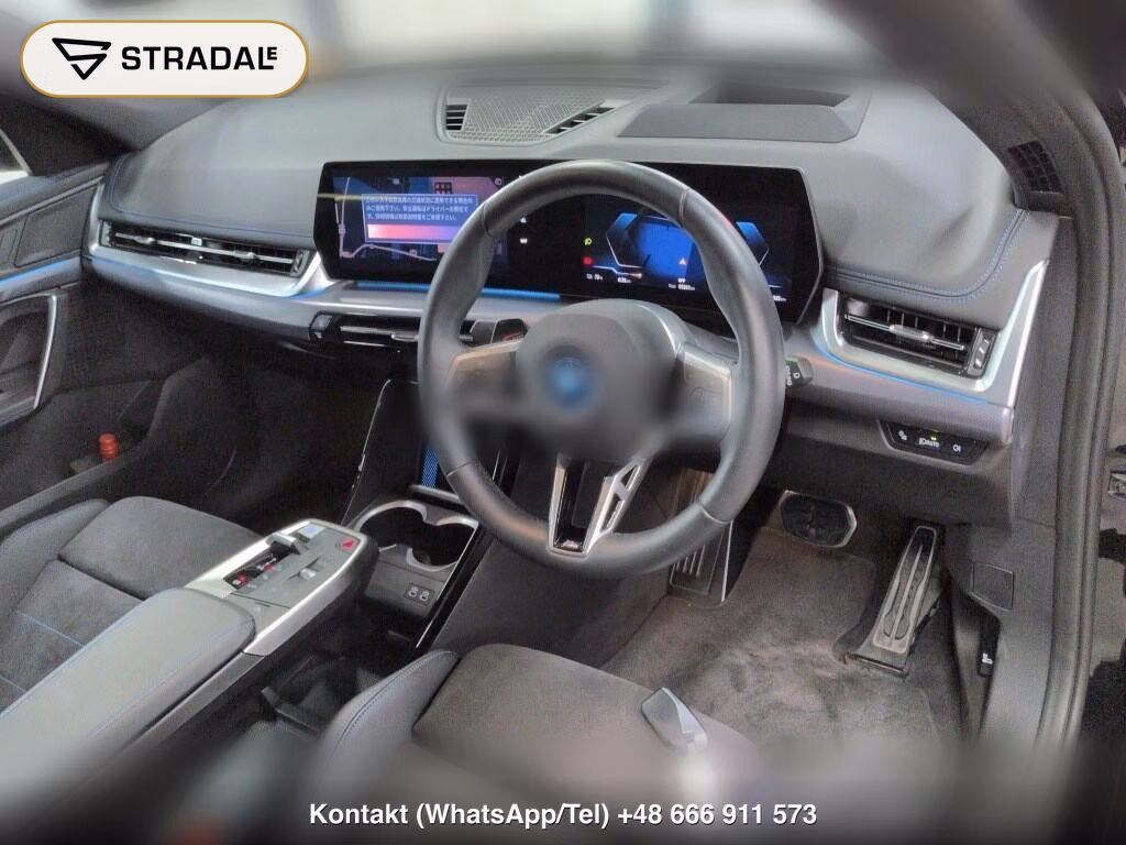BMW IX1 EDRIVE 20 M-SPORT, miniaturka 4