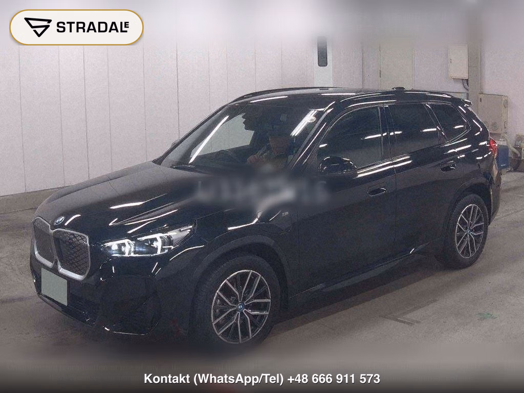 BMW IX1 EDRIVE 20 M-SPORT, miniaturka 5