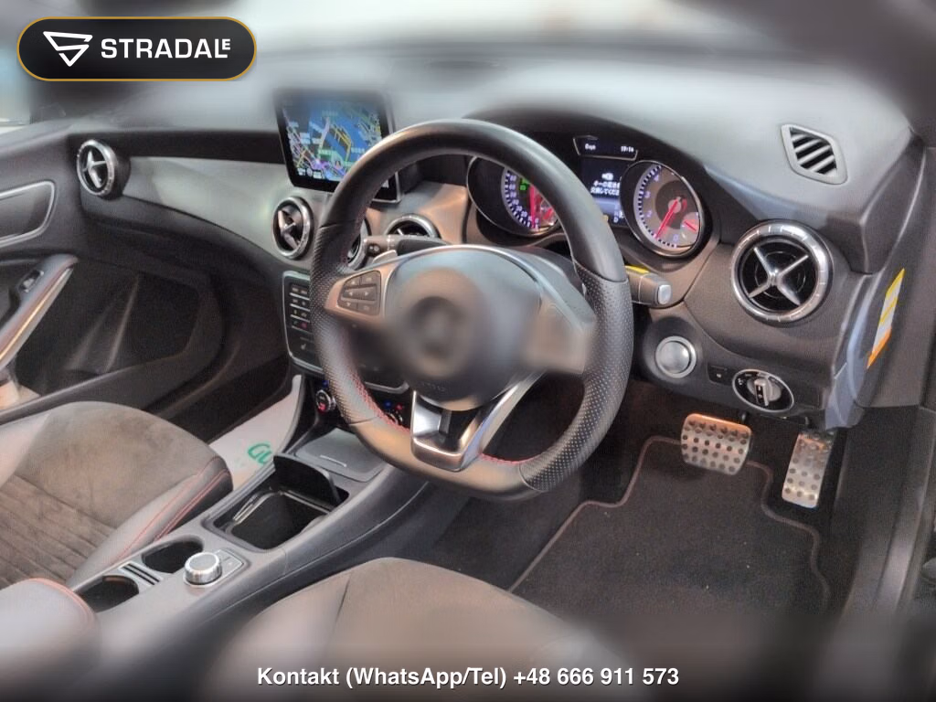 MERCEDES BENZ CLA-CLASS CLA180 AMG LINE, miniaturka 4