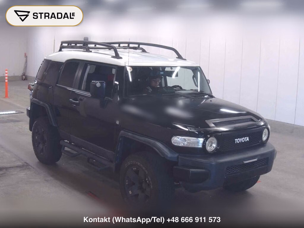 AMERICA TOYOTA FJ CRUISER 4WD 2010, aukcja z Japonii, zdjęcie 1