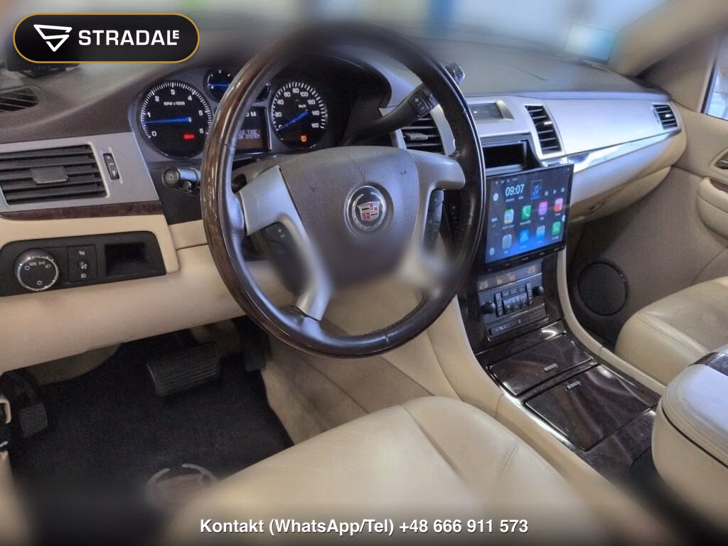 CADILLAC ESCALADE 4WD, miniaturka 4