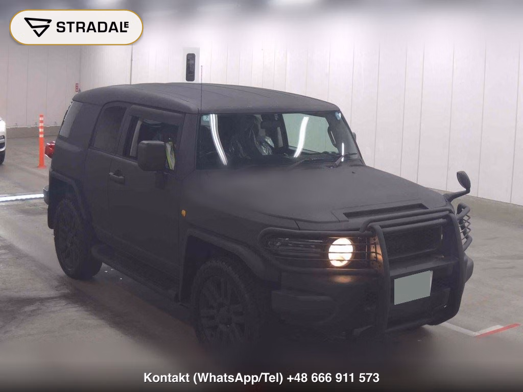 TOYOTA FJ CRUISER 4WD COLOR PACKAGE 2011, aukcja z Japonii, zdjęcie 1