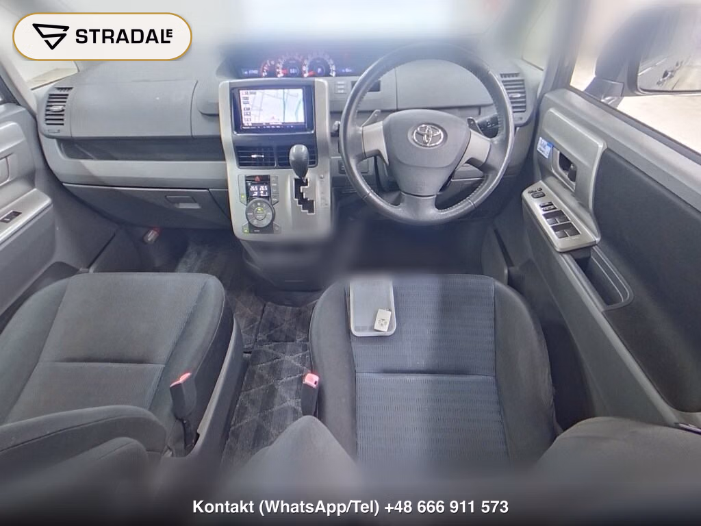 TOYOTA VOXY ZS, miniaturka 4