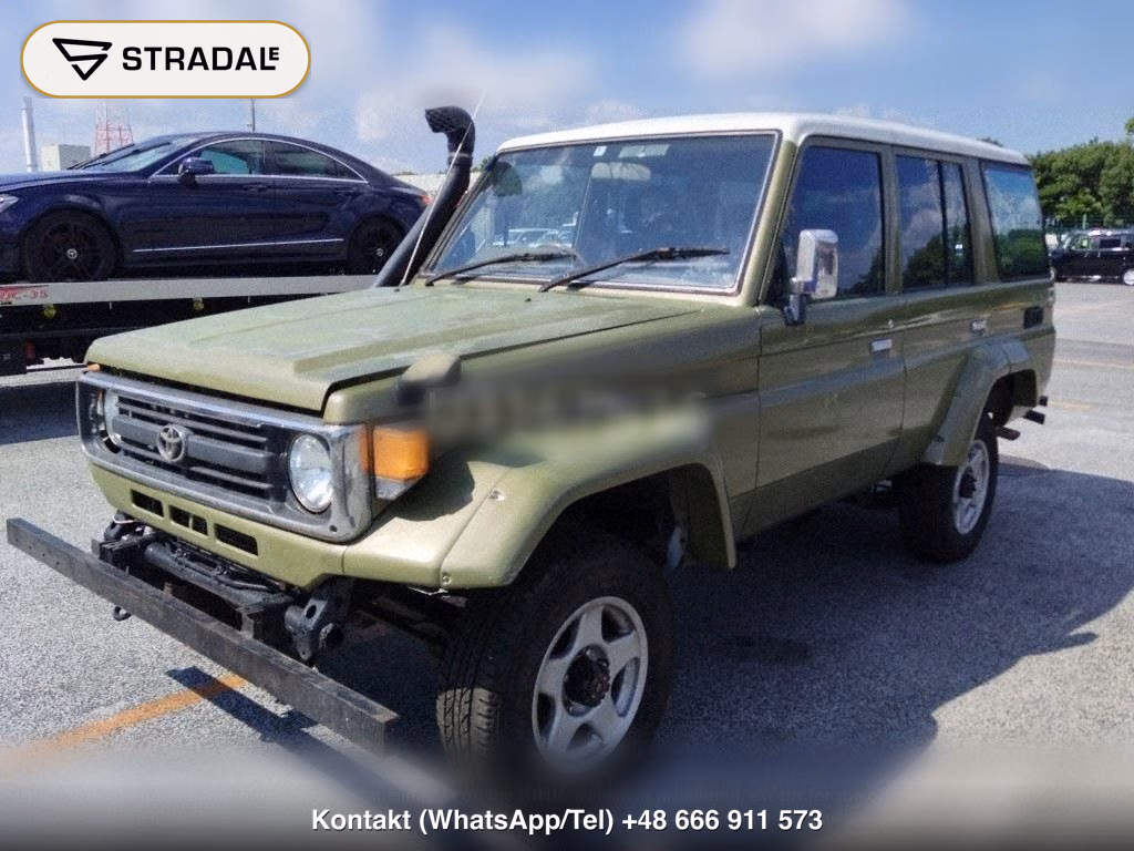 TOYOTA LAND CRUISER 70 5D 4WD, miniaturka 5