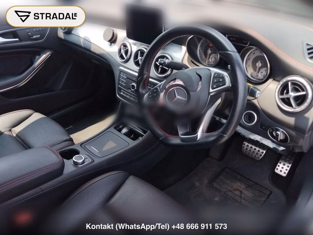 MERCEDES BENZ CLA-CLASS CLA180 AMG LINE, miniaturka 4