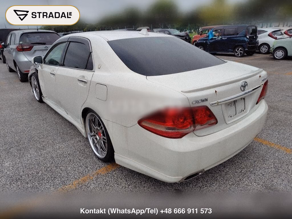TOYOTA CROWN 4D, miniaturka 3