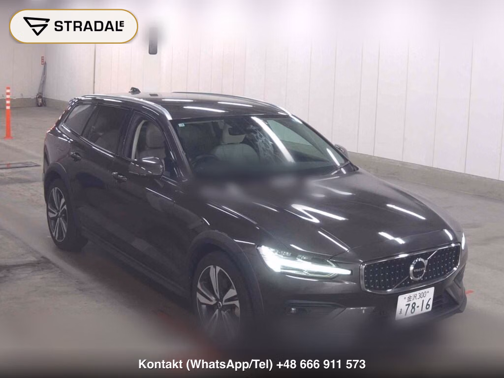 VOLVO V60 4WD CROSS COUNTRY ULTIMATE B5 AWD 2023, aukcja z Japonii, zdjęcie 1