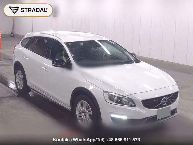 VOLVO V60 CROSS COUNTRY D4 SE 2016, samochód z aukcji Japonii