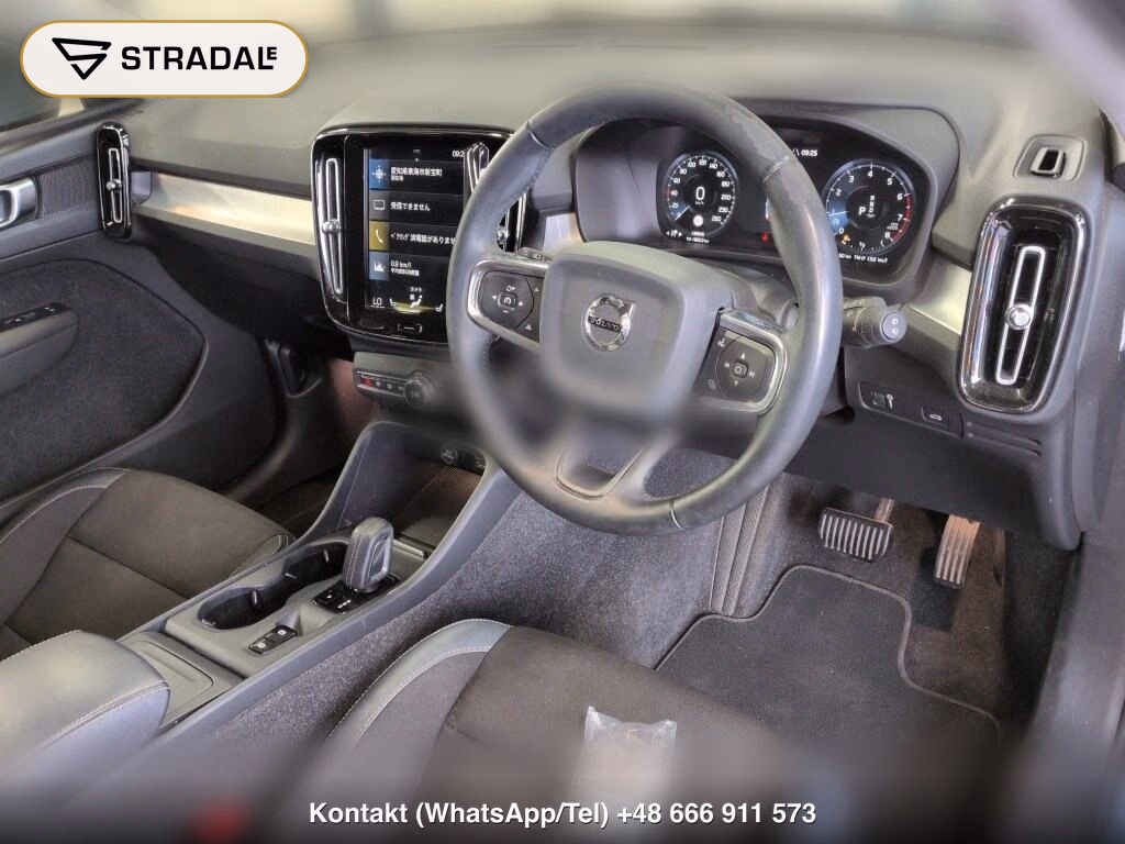 VOLVO XC40 T4 MOMENTUM, miniaturka 4