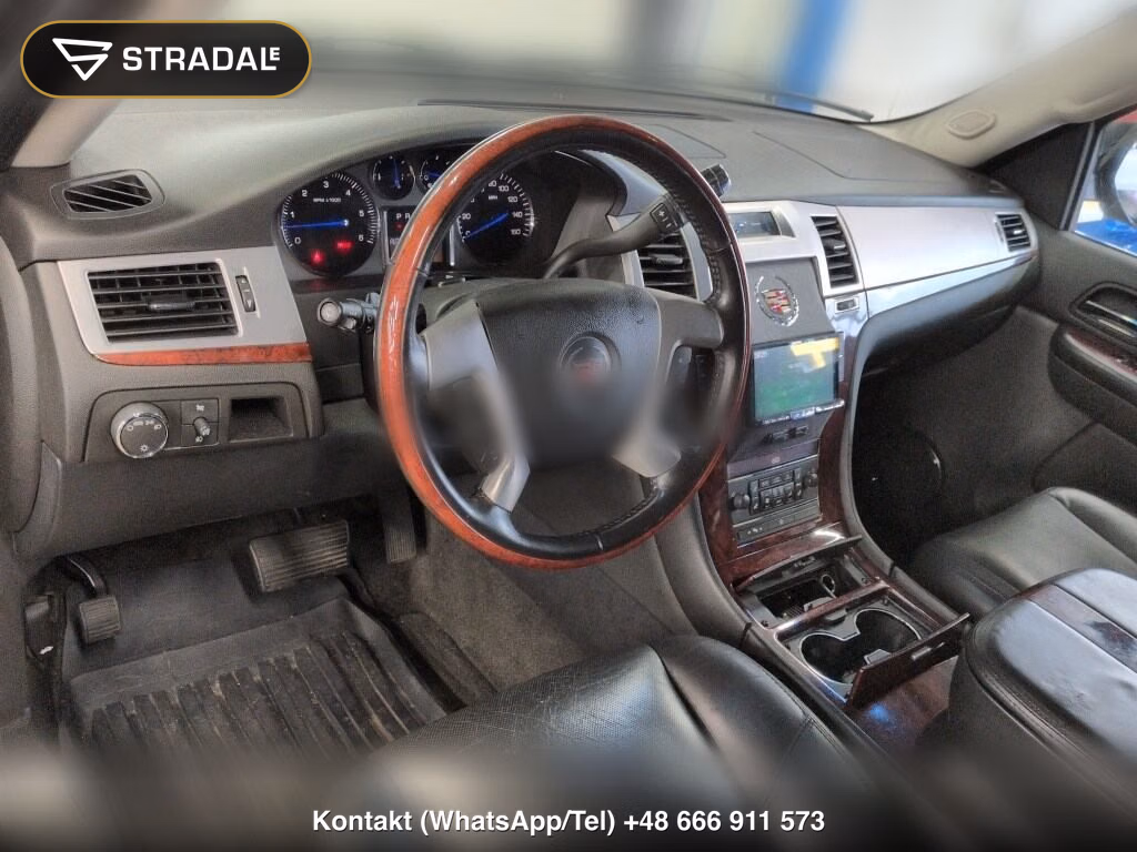 CADILLAC ESCALADE 4WD, miniaturka 4