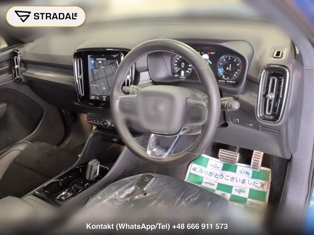 VOLVO XC40 4WD T4 AWD R-DESIGN, miniaturka 4