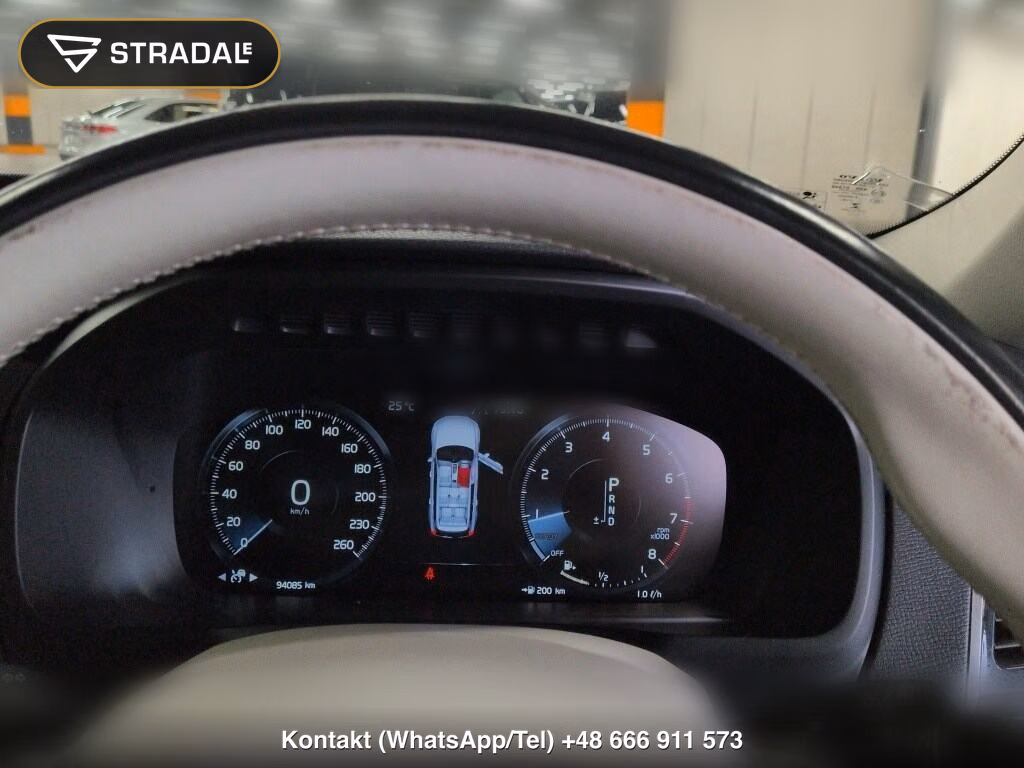 VOLVO XC90 4WD T5 AWD MOMENTUM, miniaturka 6