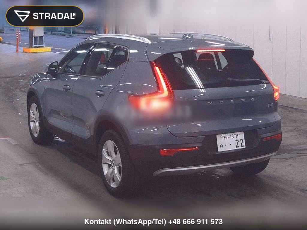 VOLVO XC40 B3 MOMENTUM, miniaturka 3
