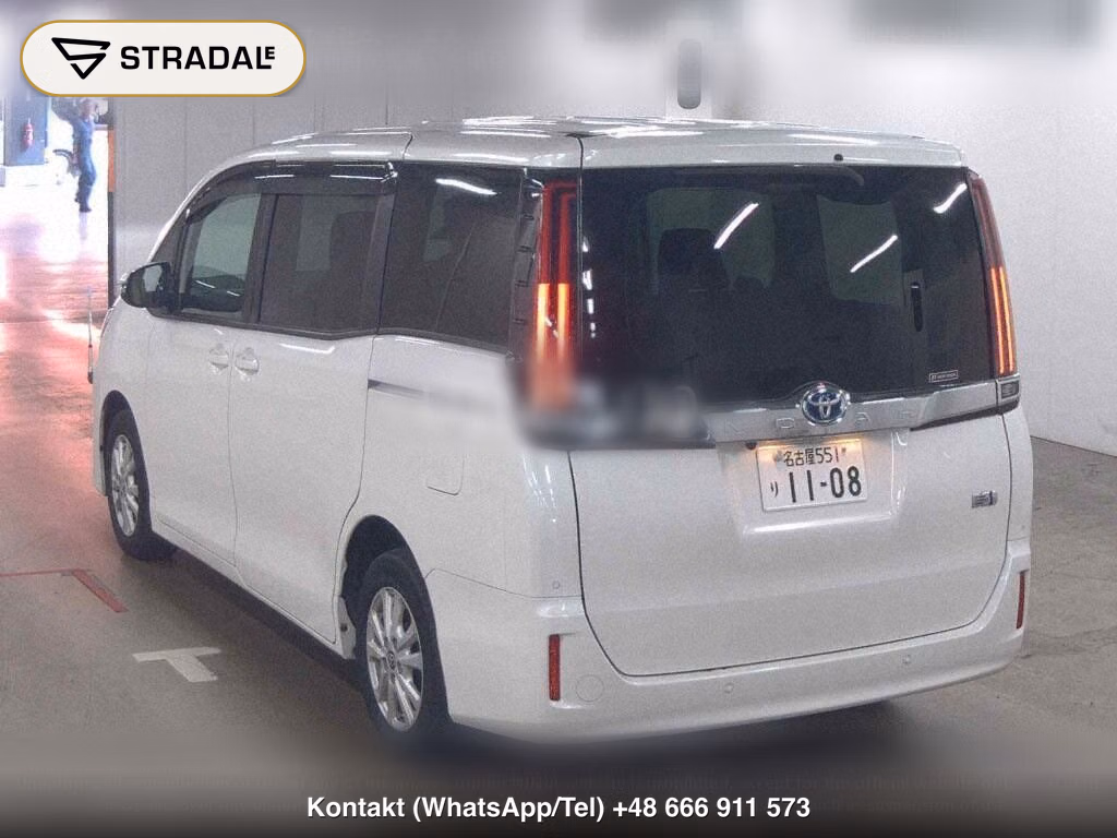 TOYOTA NOAH HYBRID X, miniaturka 3