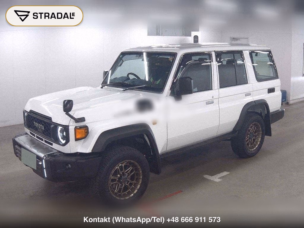 TOYOTA LAND CRUISER 70 5D 4WD AX, miniaturka 5