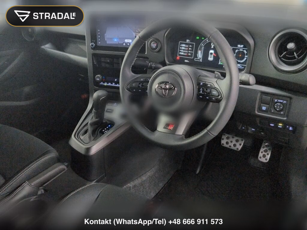 TOYOTA GR YARIS 4WD RZ, miniaturka 4