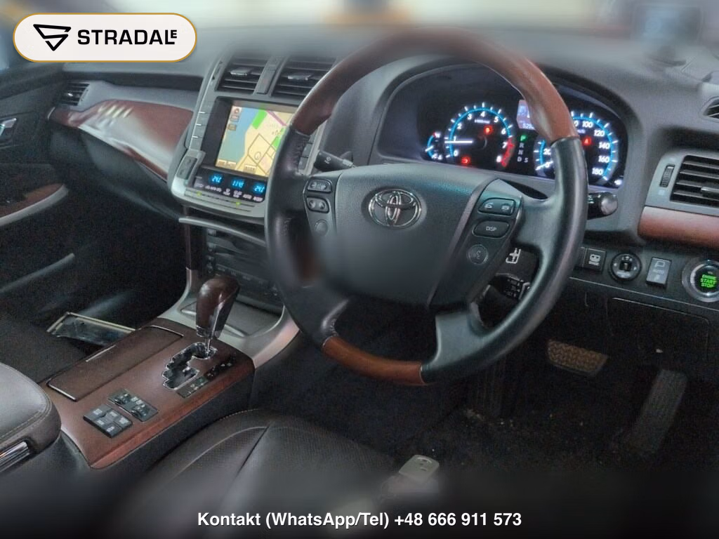 TOYOTA CROWN MAJESTA 4D A TYPE L PACKAGE, miniaturka 4