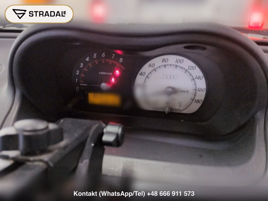 TOYOTA IST 1.3F, miniaturka 7