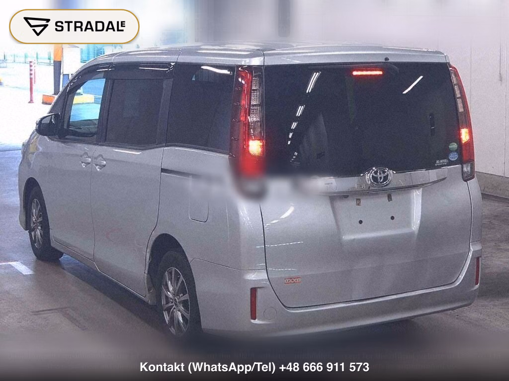 TOYOTA NOAH X, miniaturka 3