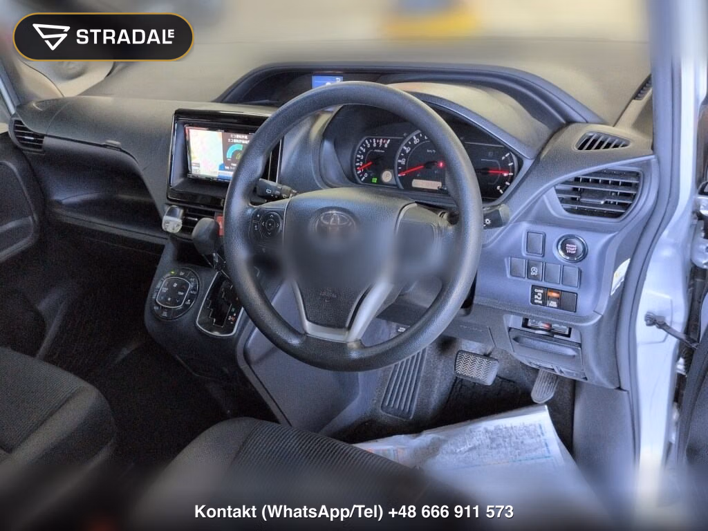 TOYOTA NOAH X, miniaturka 4