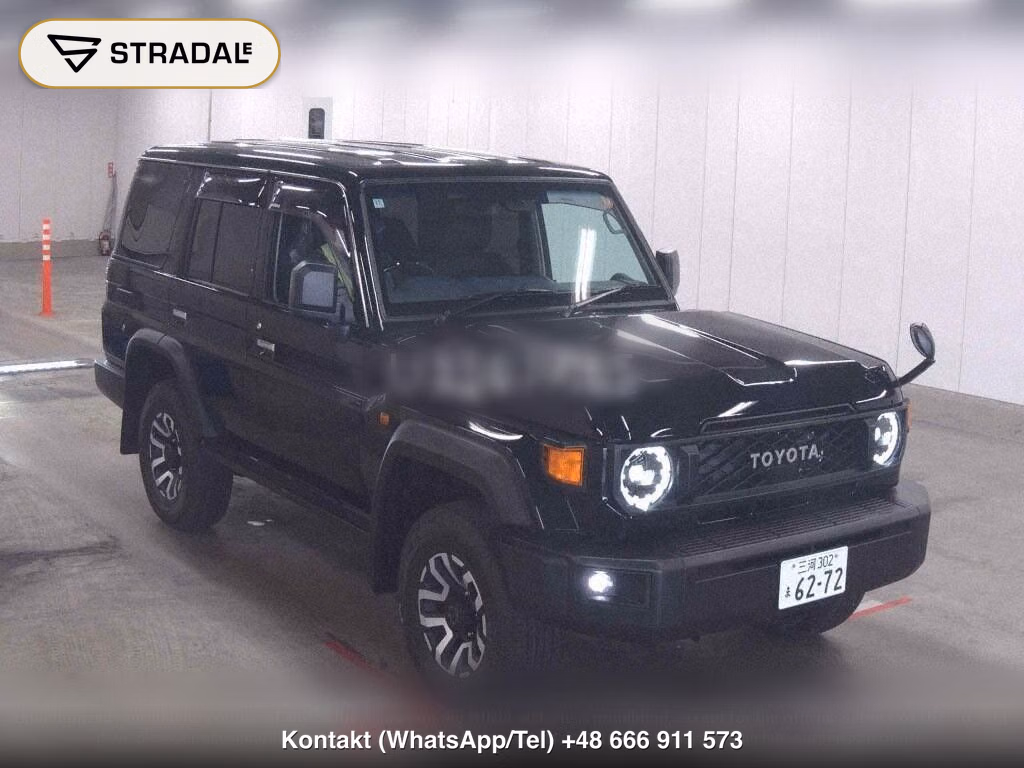 TOYOTA LAND CRUISER 70 5D 4WD AX, miniaturka 2