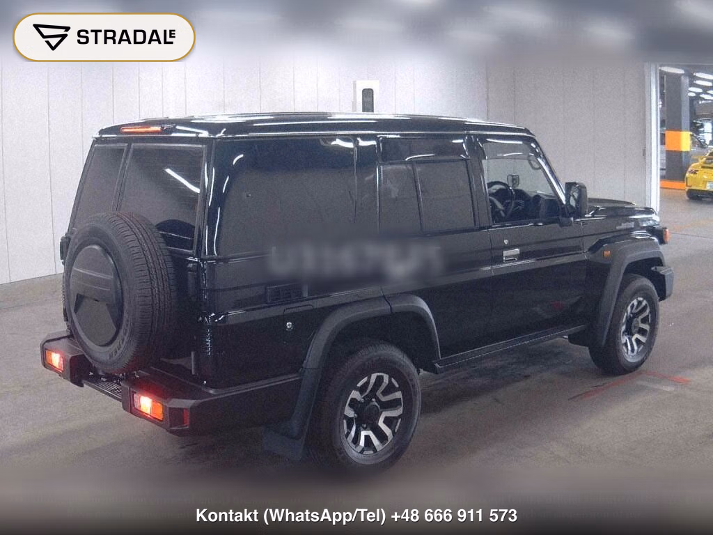TOYOTA LAND CRUISER 70 5D 4WD AX, miniaturka 6