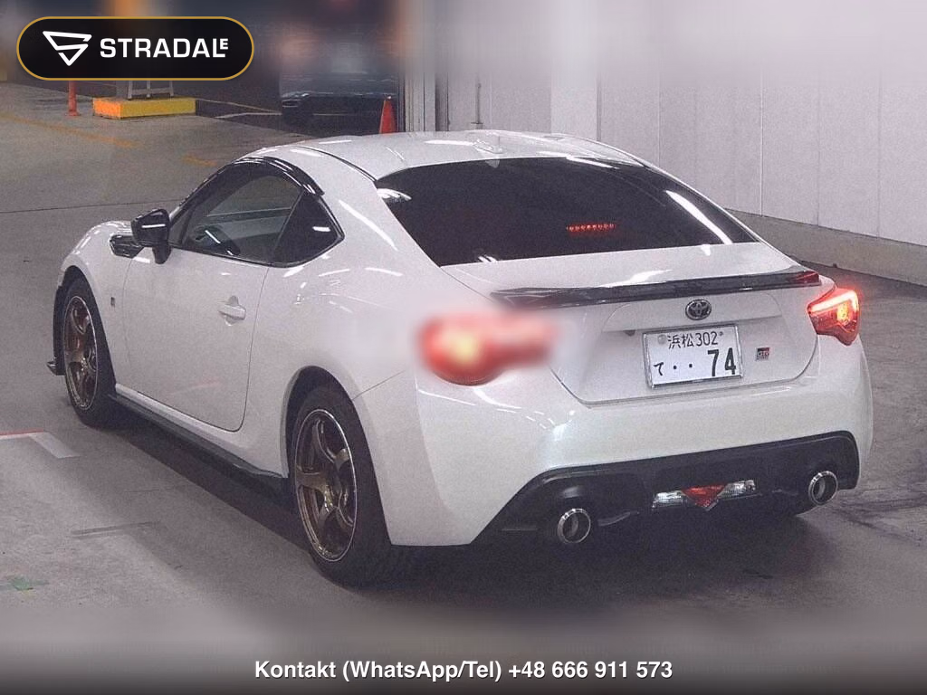 TOYOTA 86 GR SPORT, miniaturka 3