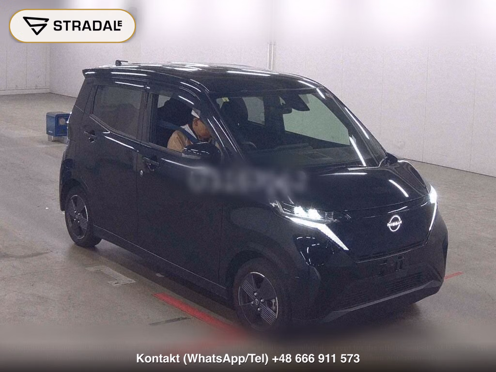 NISSAN SAKURA G, miniaturka 2