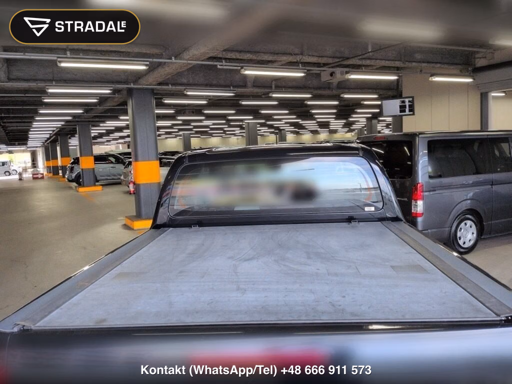 TOYOTA HILUX 4D 4WD Z, miniaturka 4