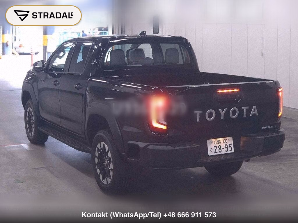 TOYOTA HILUX 4D 4WD Z, miniaturka 2