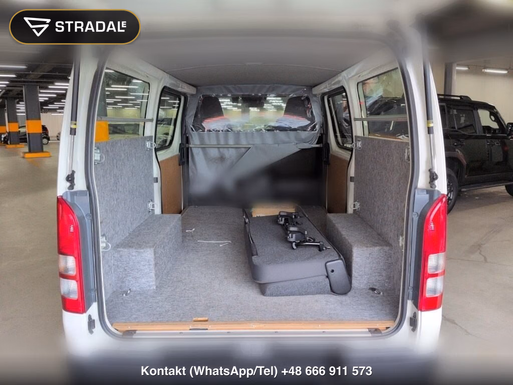 TOYOTA HIACE VAN 5D 4WD DX, miniaturka 3