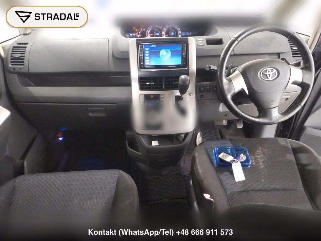 TOYOTA VOXY 4WD ZS, miniaturka 4