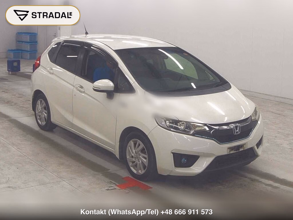 HONDA FIT HYBRID F PACKAGE 2016, aukcja z Japonii, zdjęcie 1