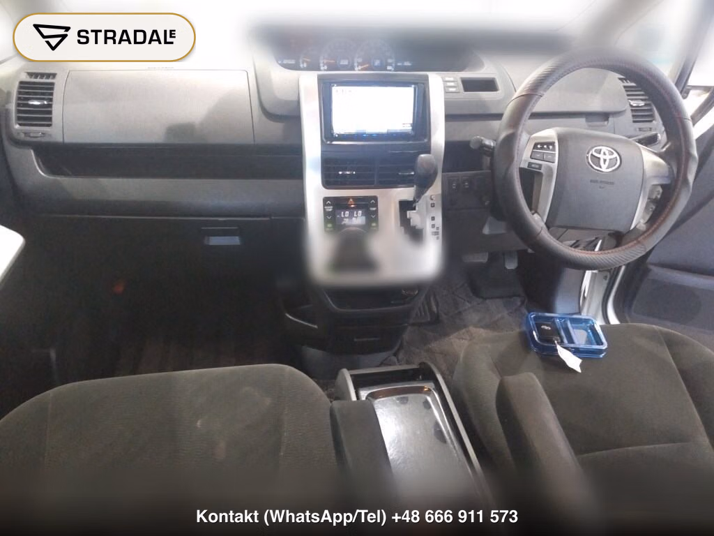 TOYOTA NOAH X, miniaturka 4
